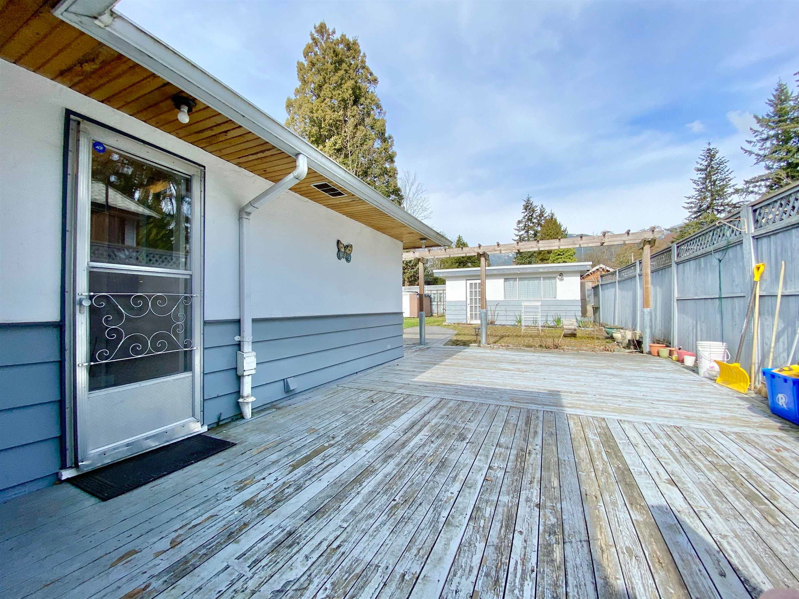 Listing Image 11