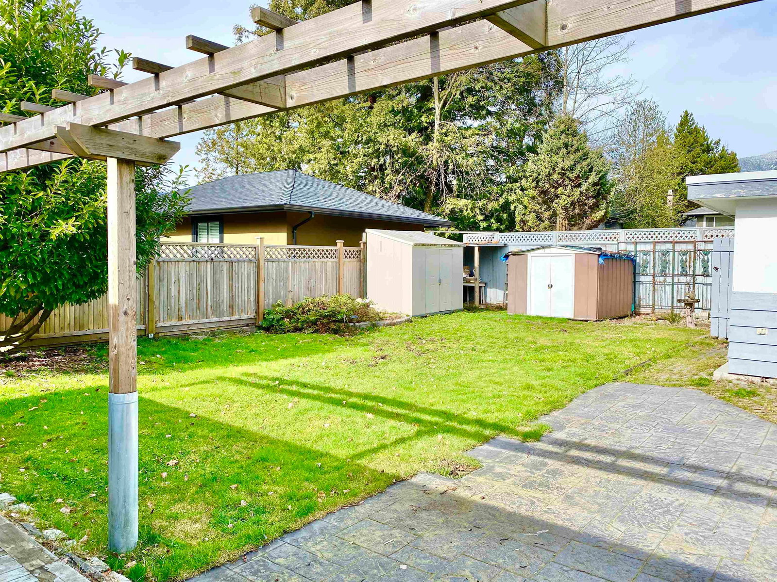 Listing Image 14
