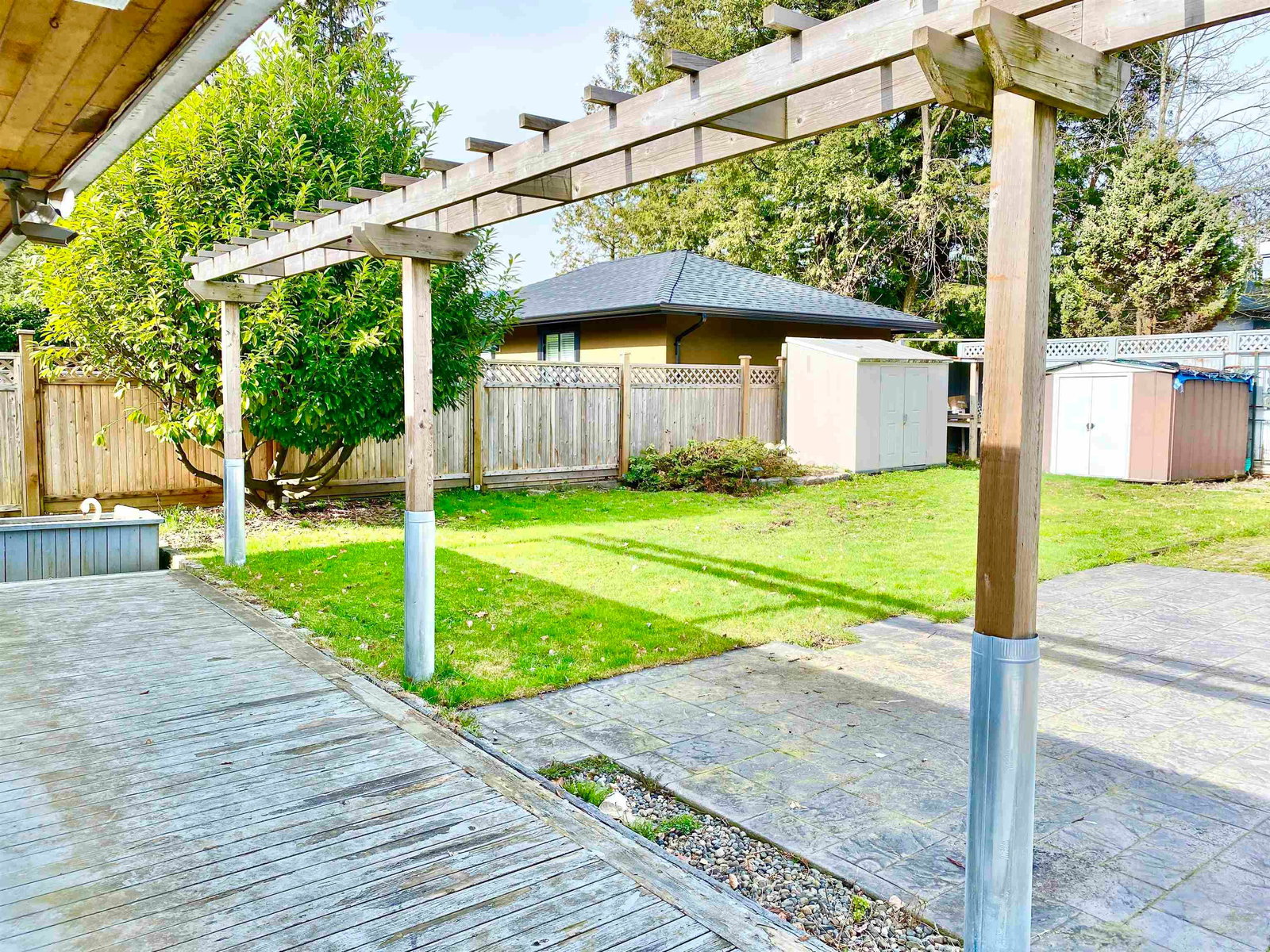 Listing Image 17