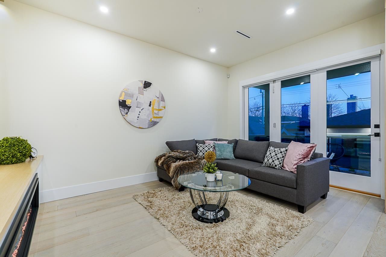 Listing Image 15
