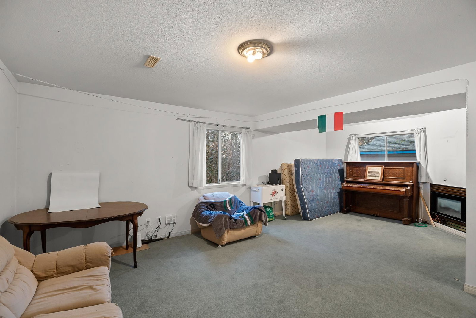 Listing Image 17