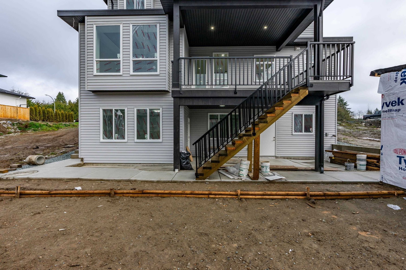 Listing Image 12