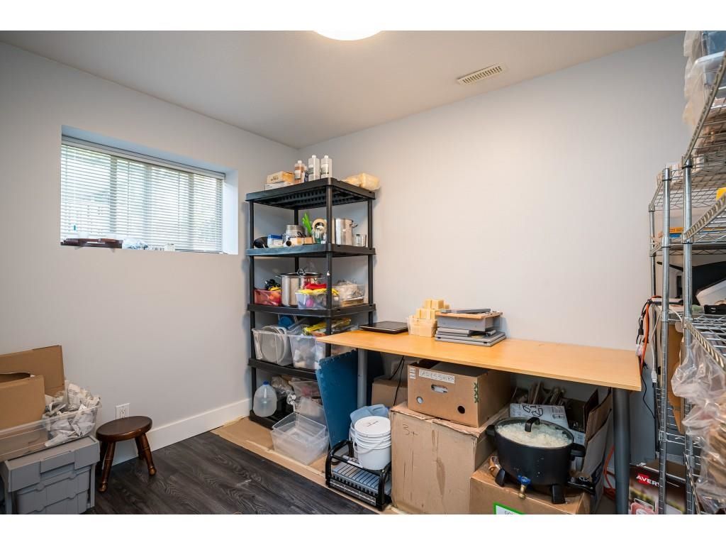 Listing Image 23