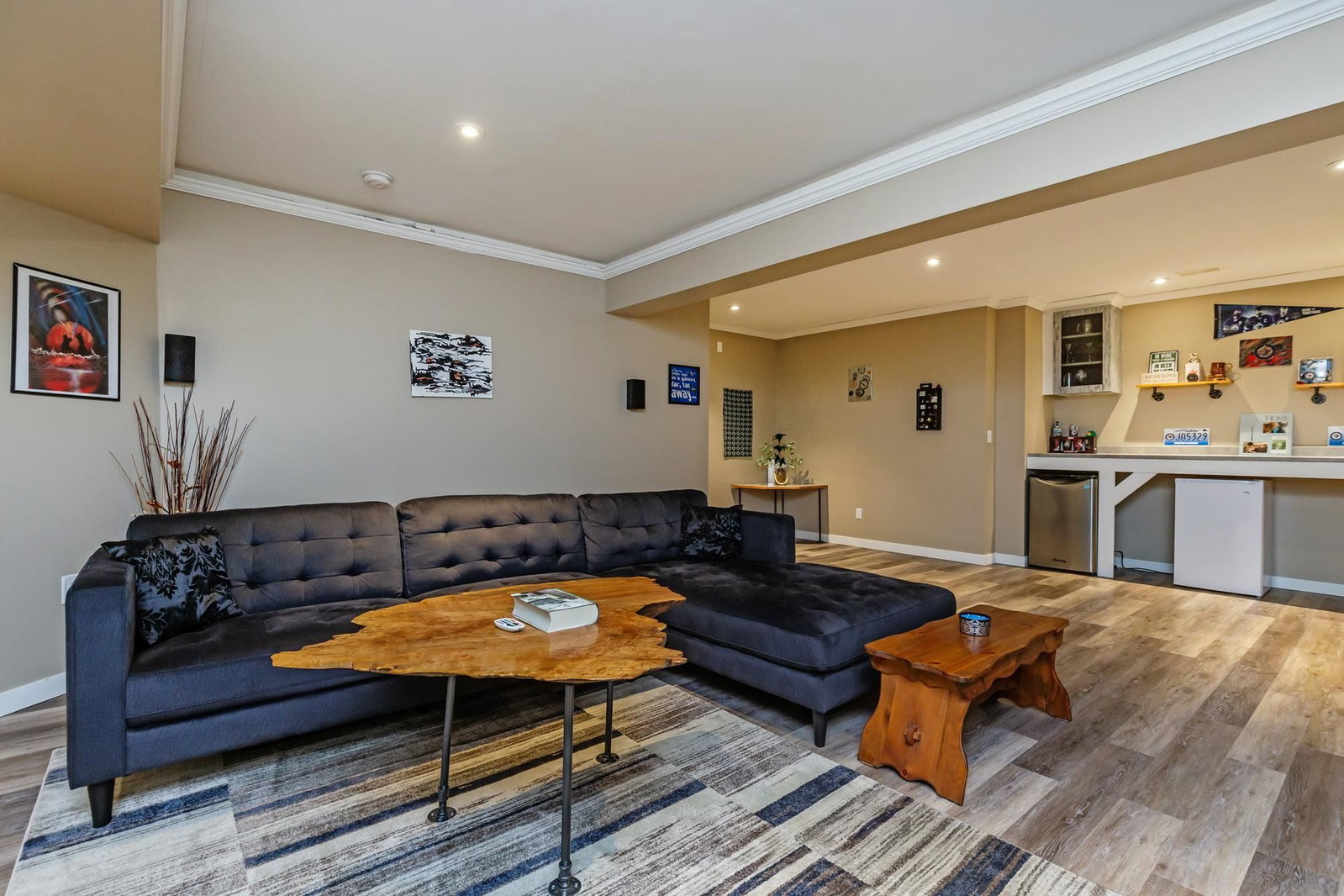 Listing Image 22