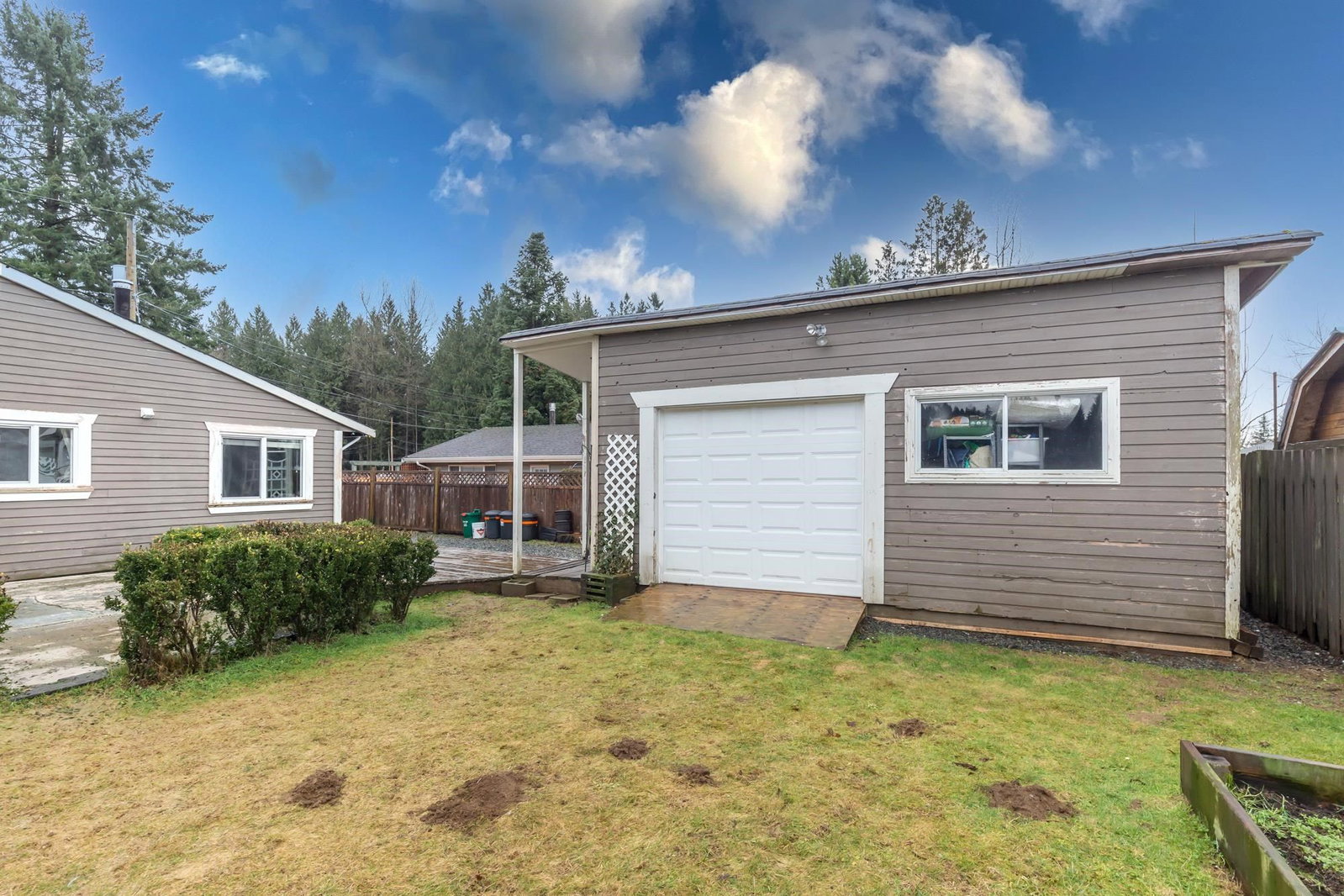 Listing Image 16