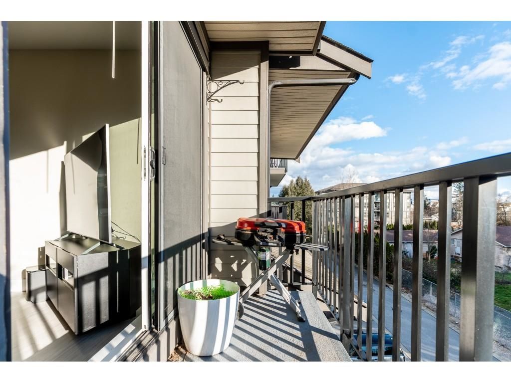 Listing Image 15