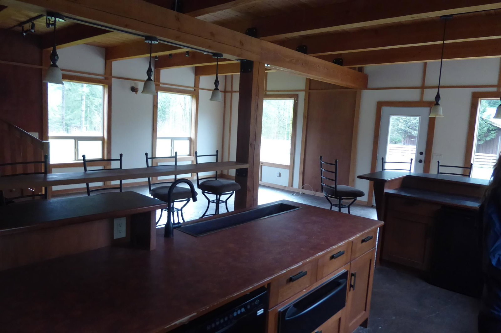 Listing Image 5