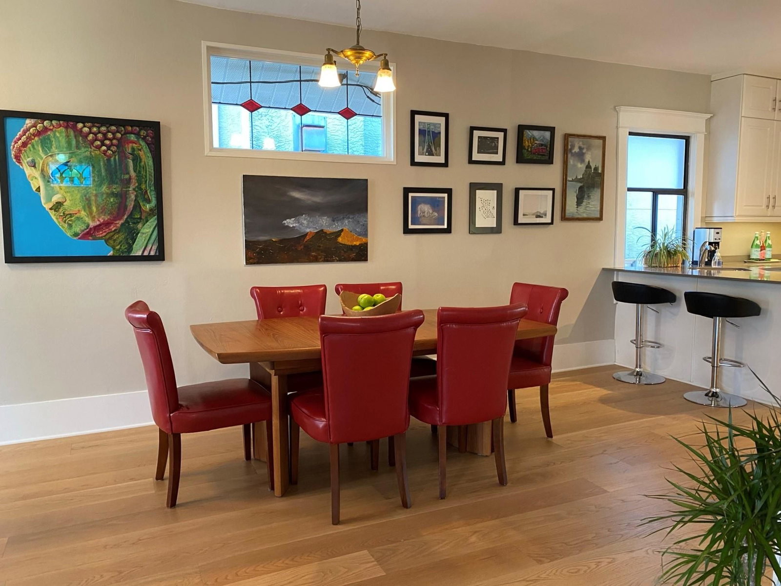 Listing Image 6