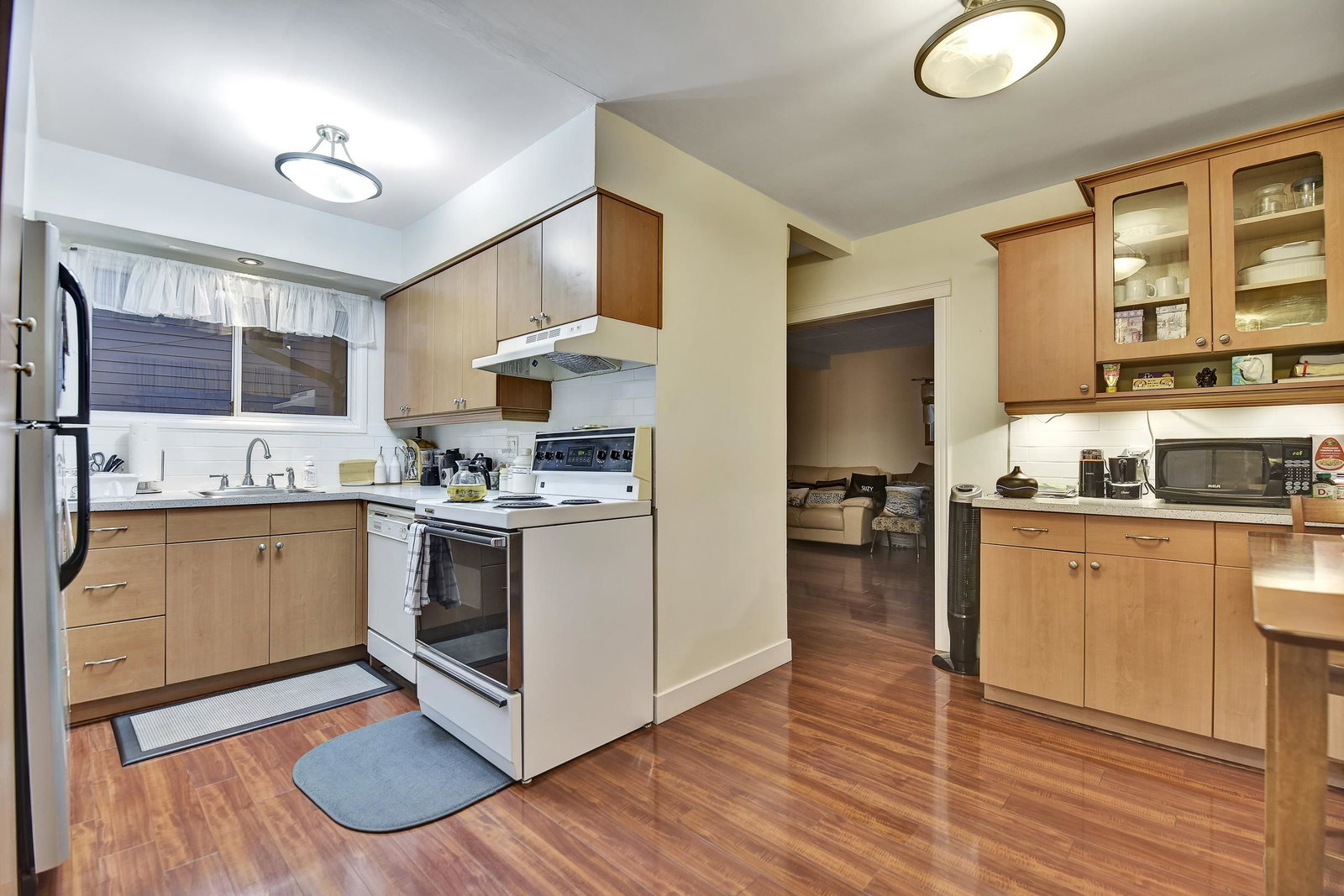 Listing Image 14