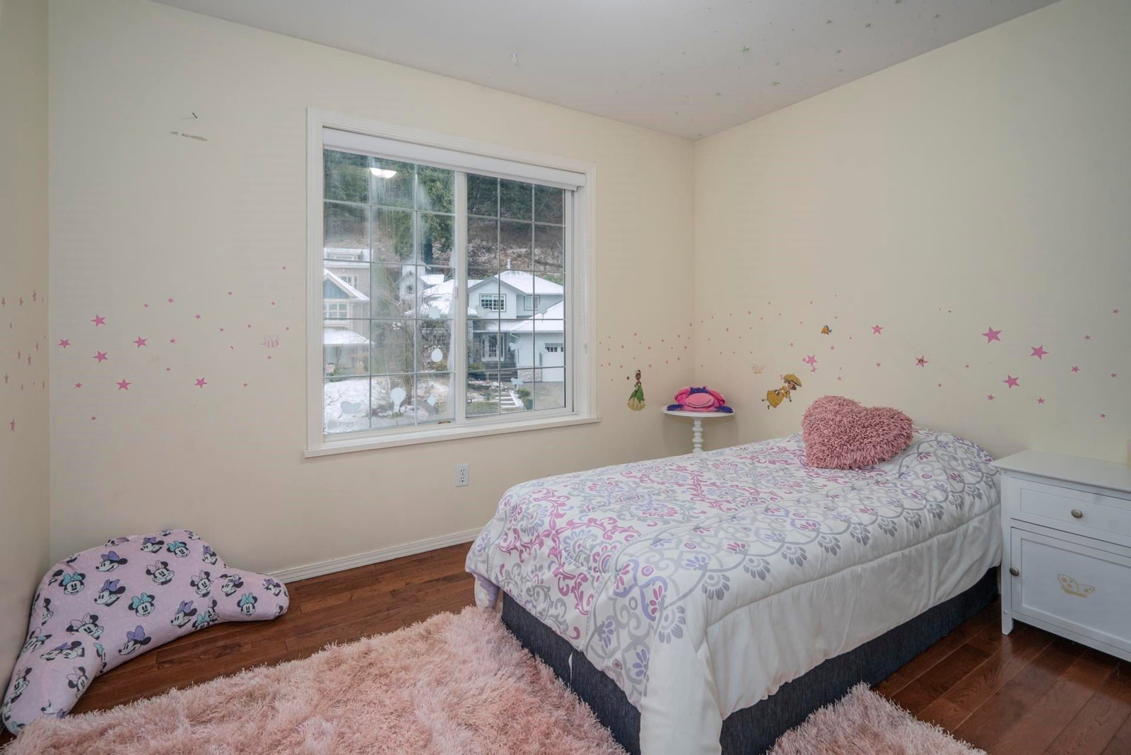 Listing Image 19