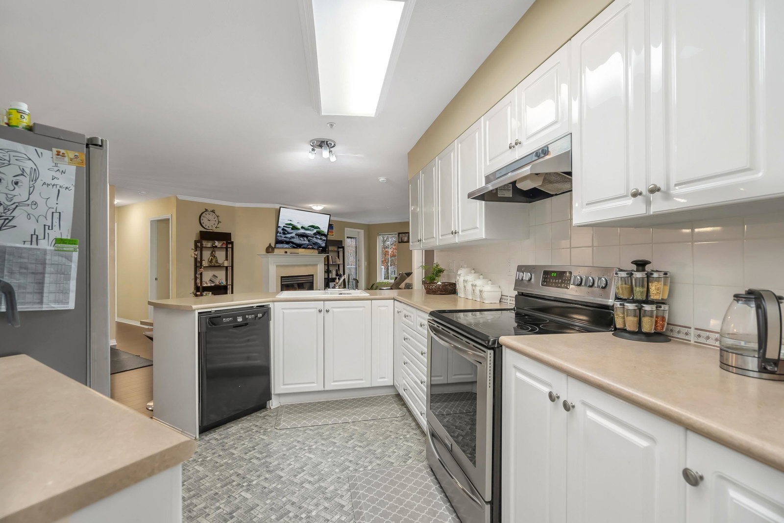 Listing Image 13