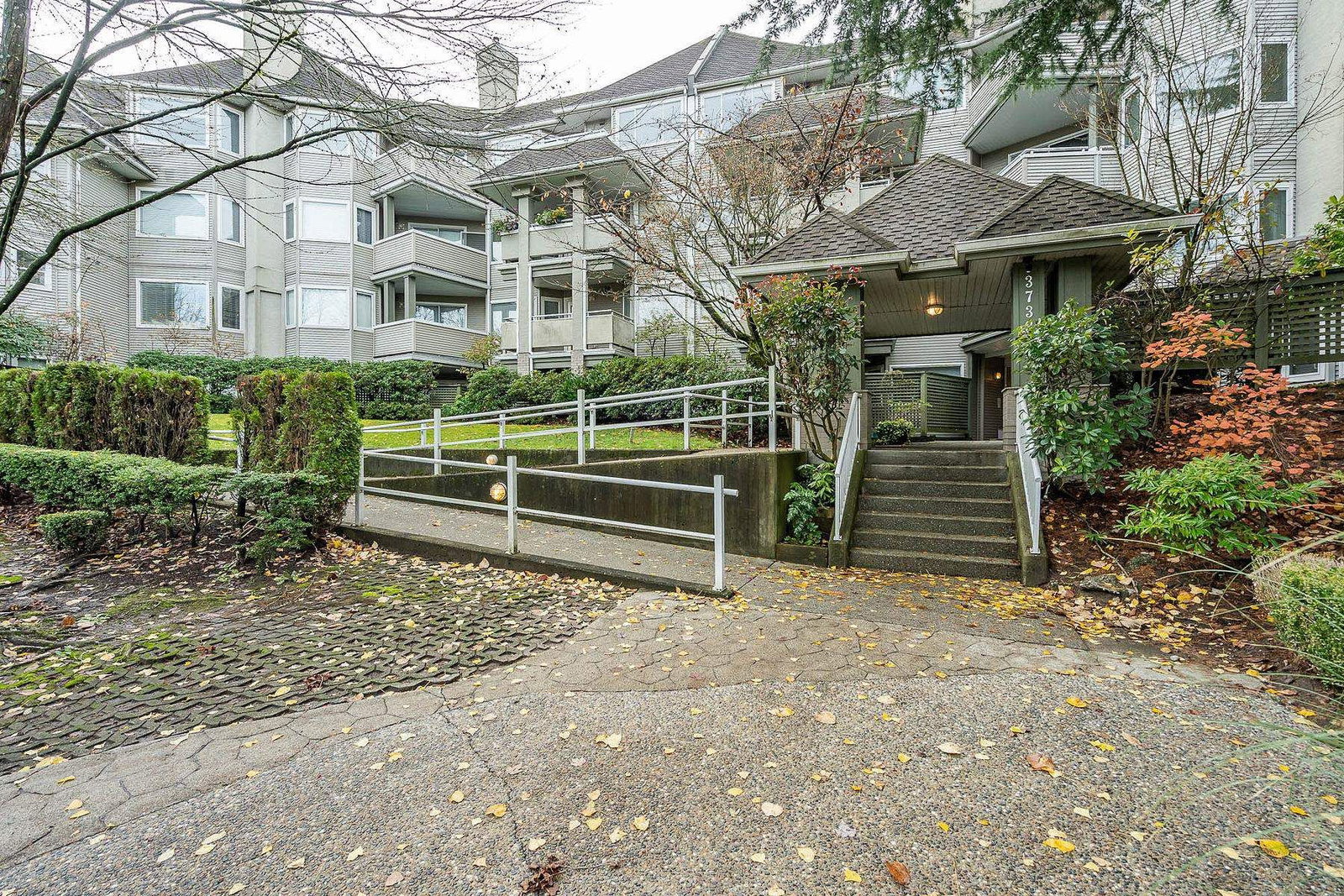 Listing Image 30