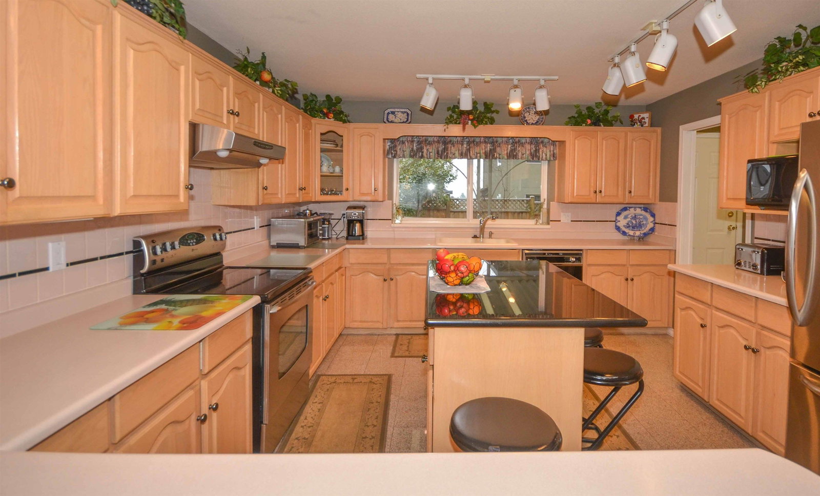 Listing Image 13