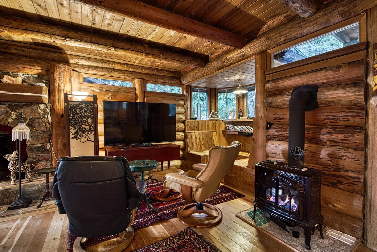 Listing Image 9