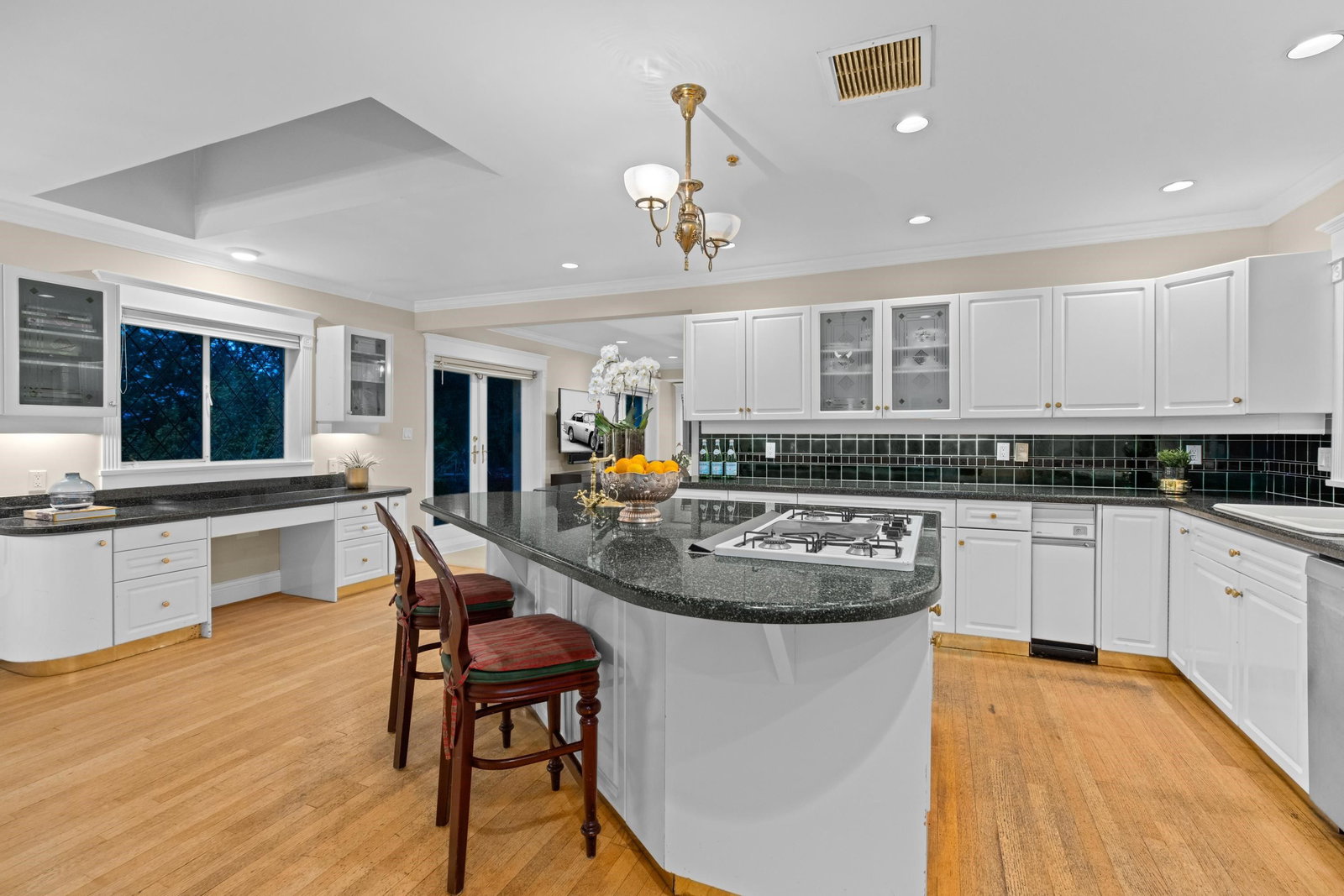 Listing Image 20
