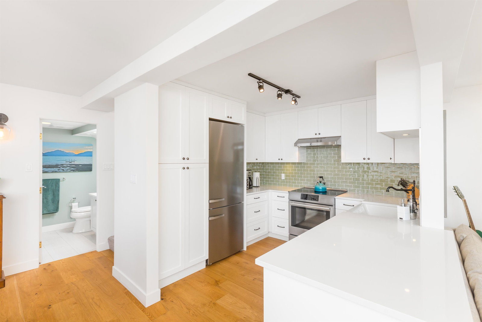 Listing Image 11
