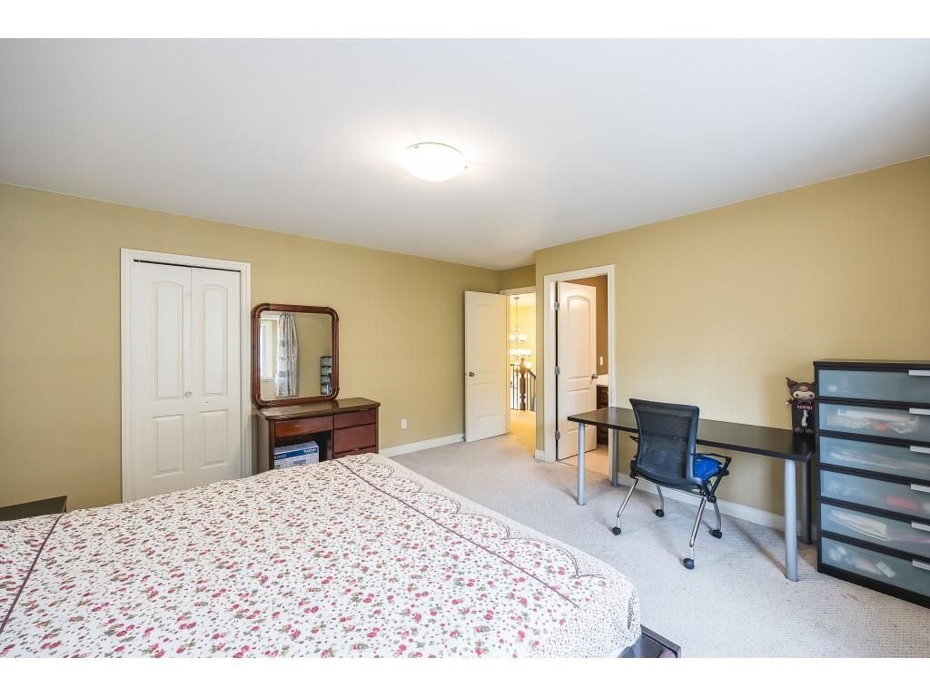 Listing Image 25