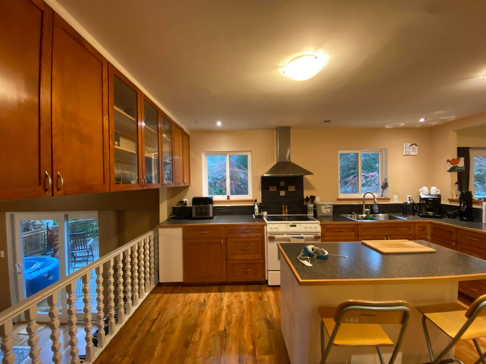 Listing Image 9