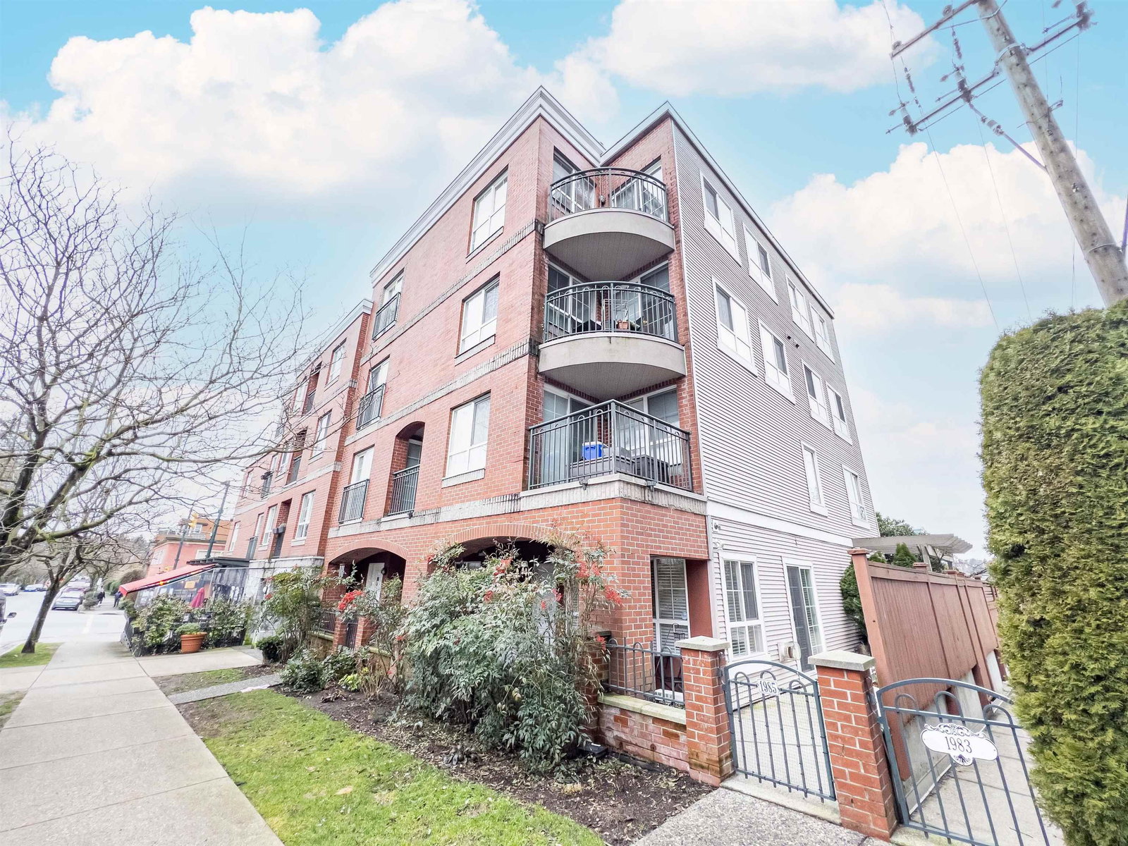 Listing Image 15