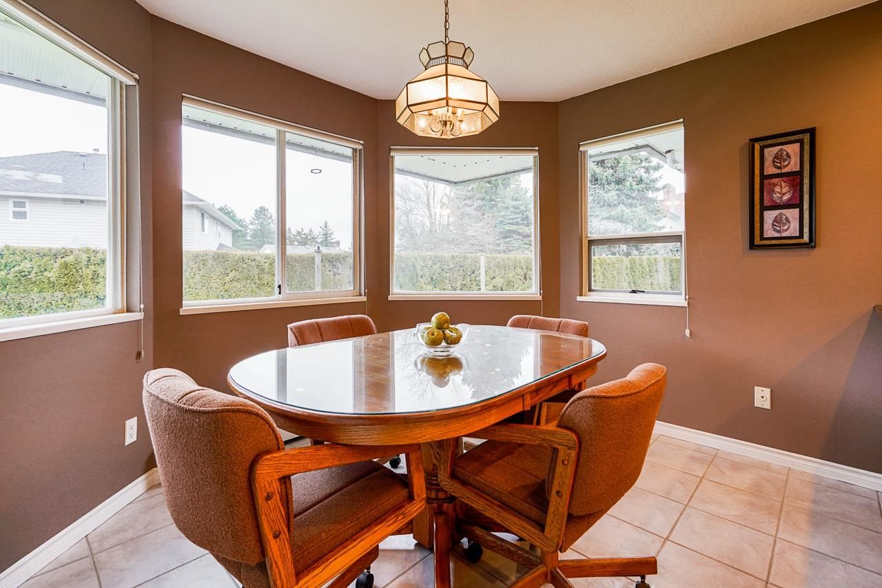 Listing Image 17