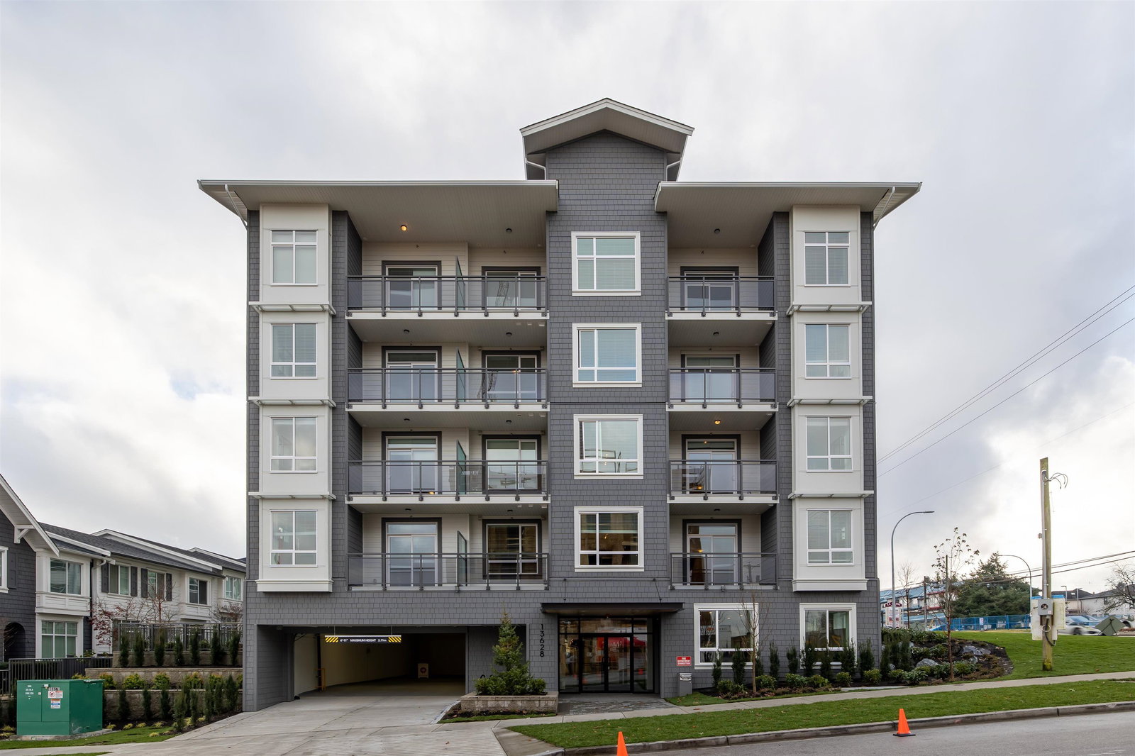 Listing Image 19
