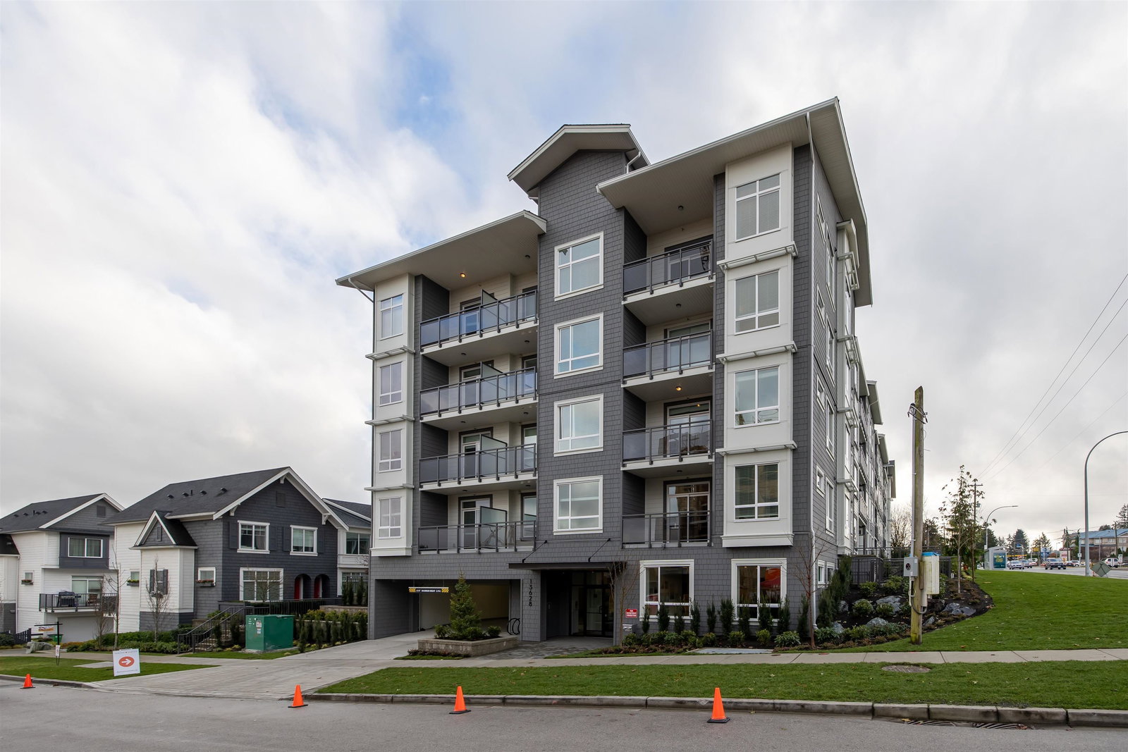 Listing Image 21