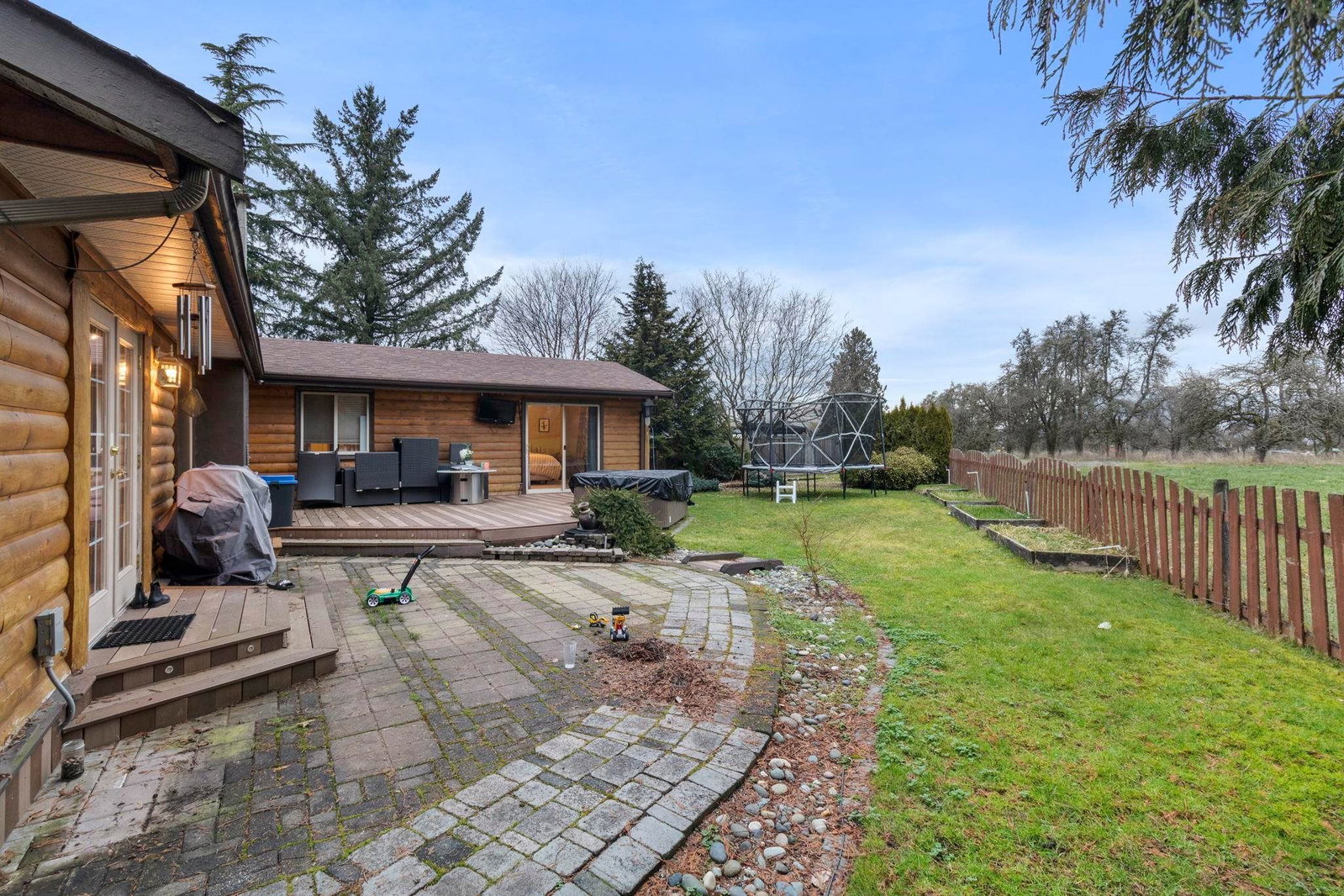 Listing Image 15