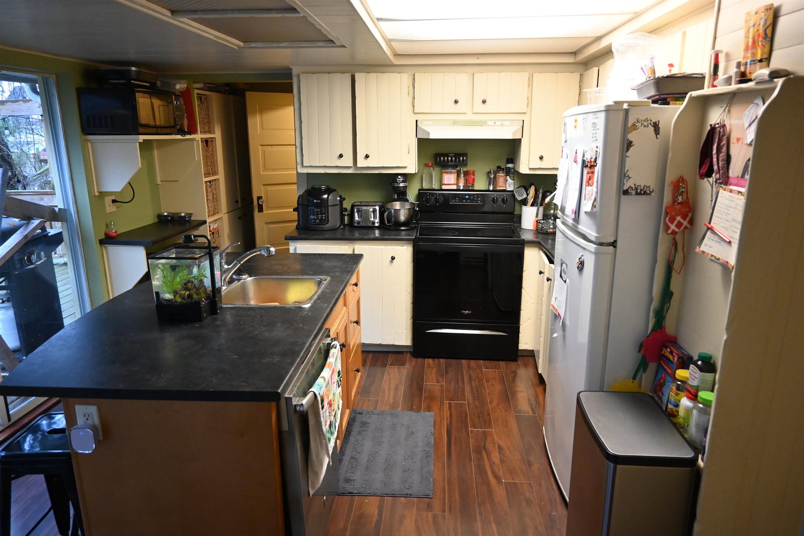 Listing Image 10