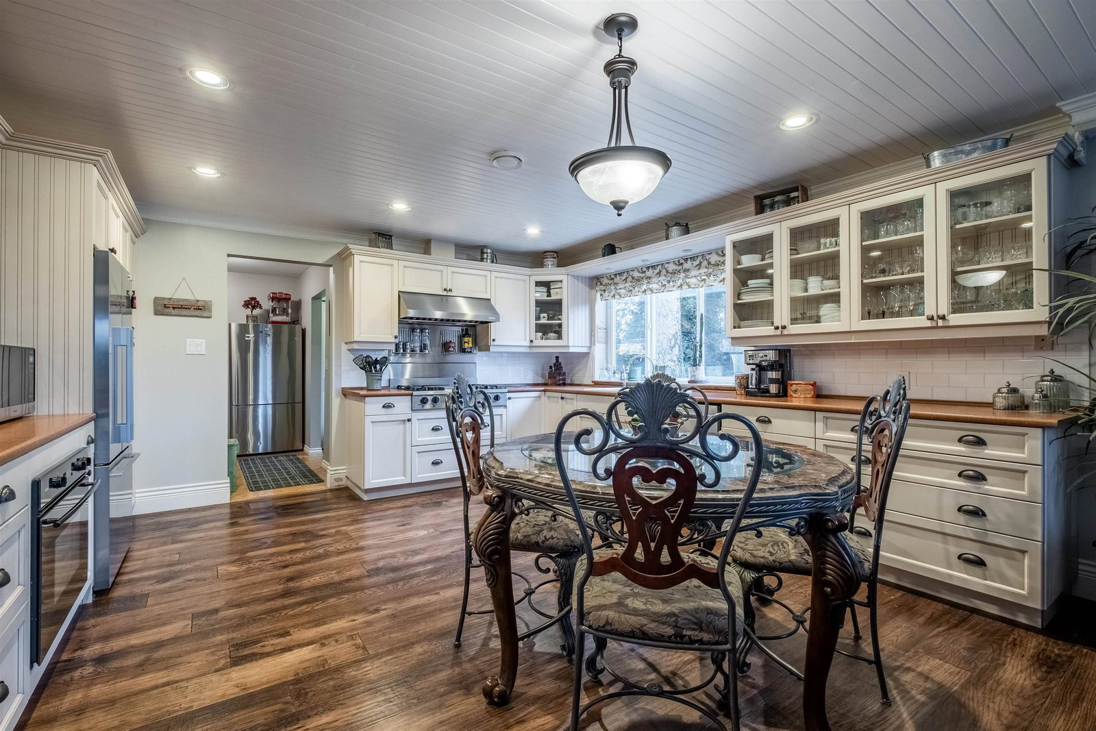 Listing Image 11