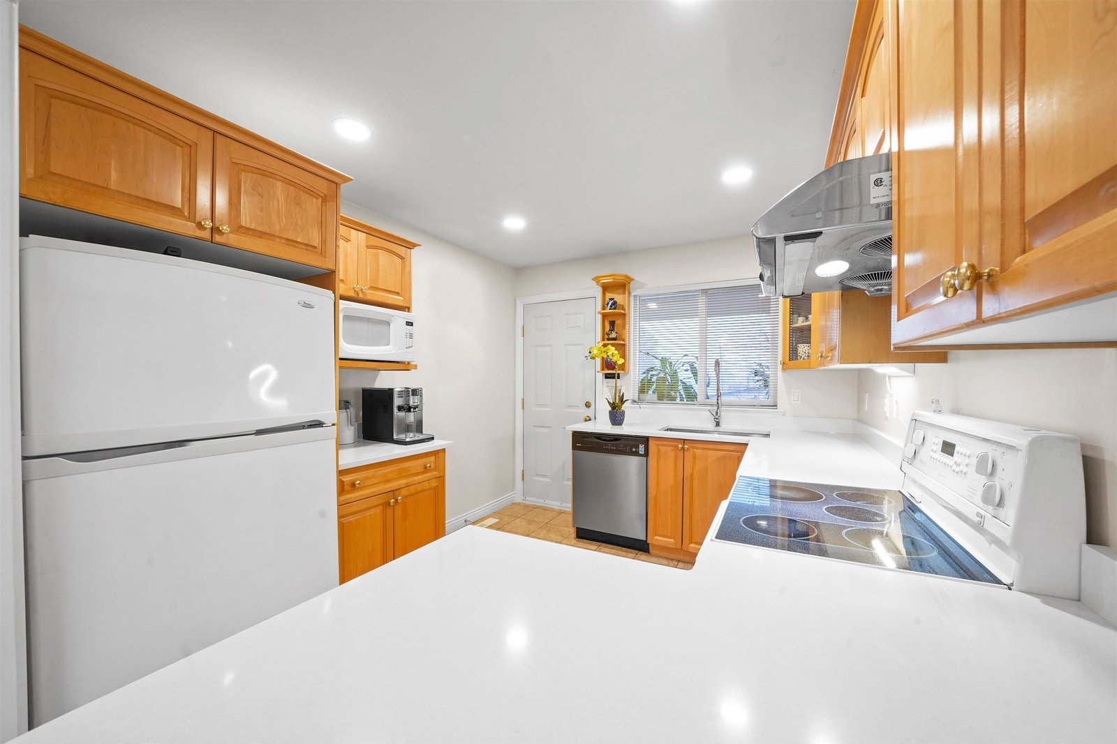 Listing Image 14