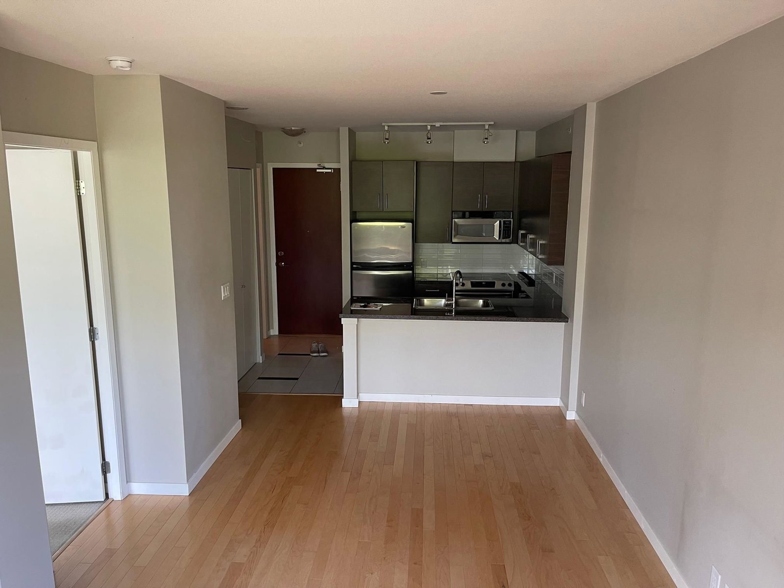 Listing Image 23