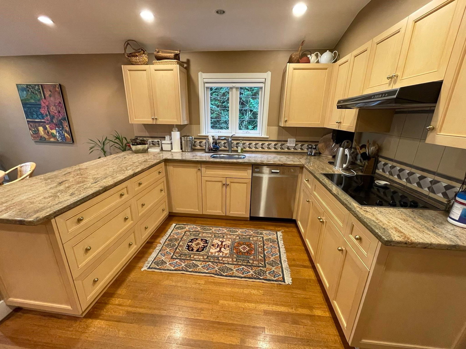 Listing Image 10