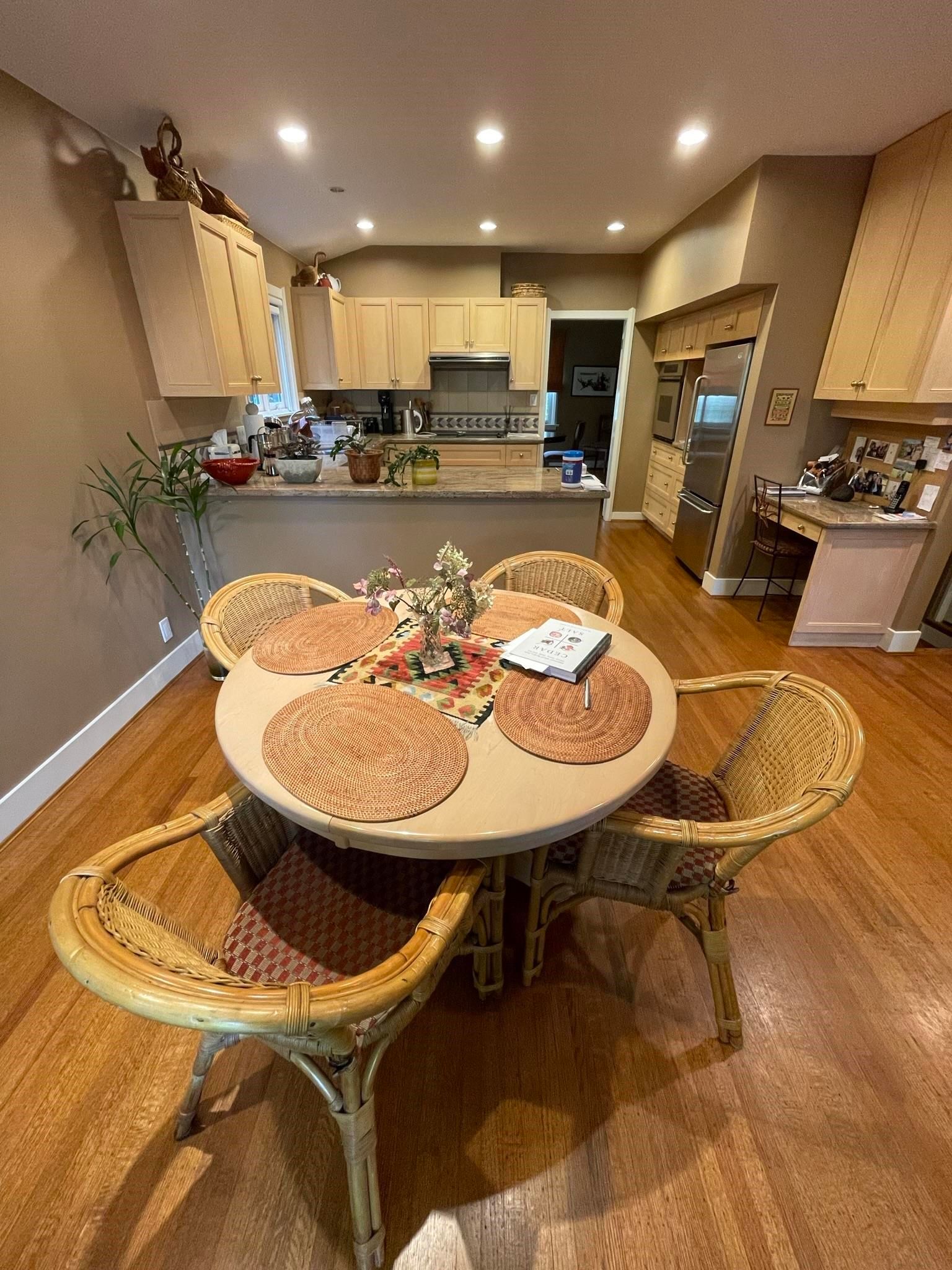 Listing Image 14