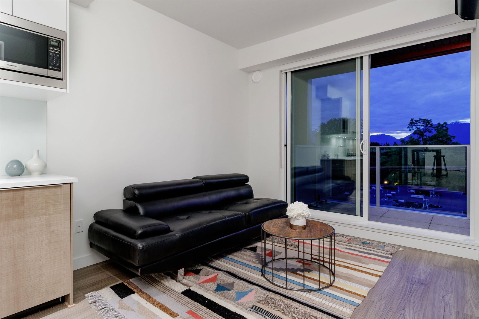 Listing Image 13