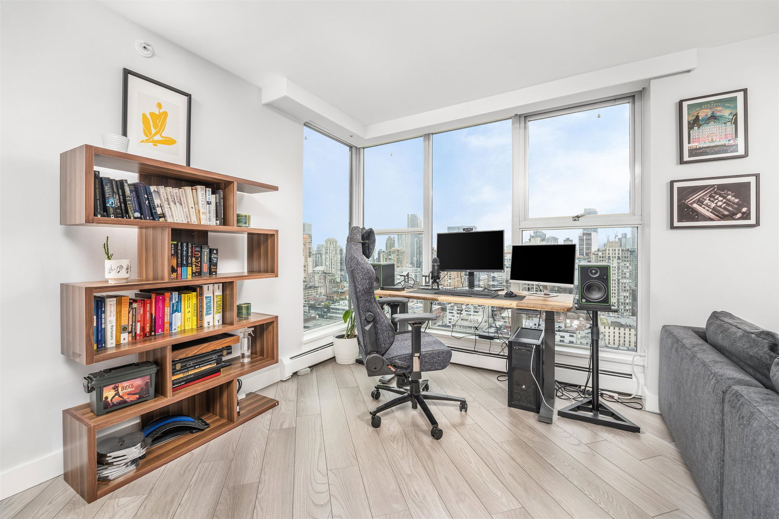 Listing Image 6