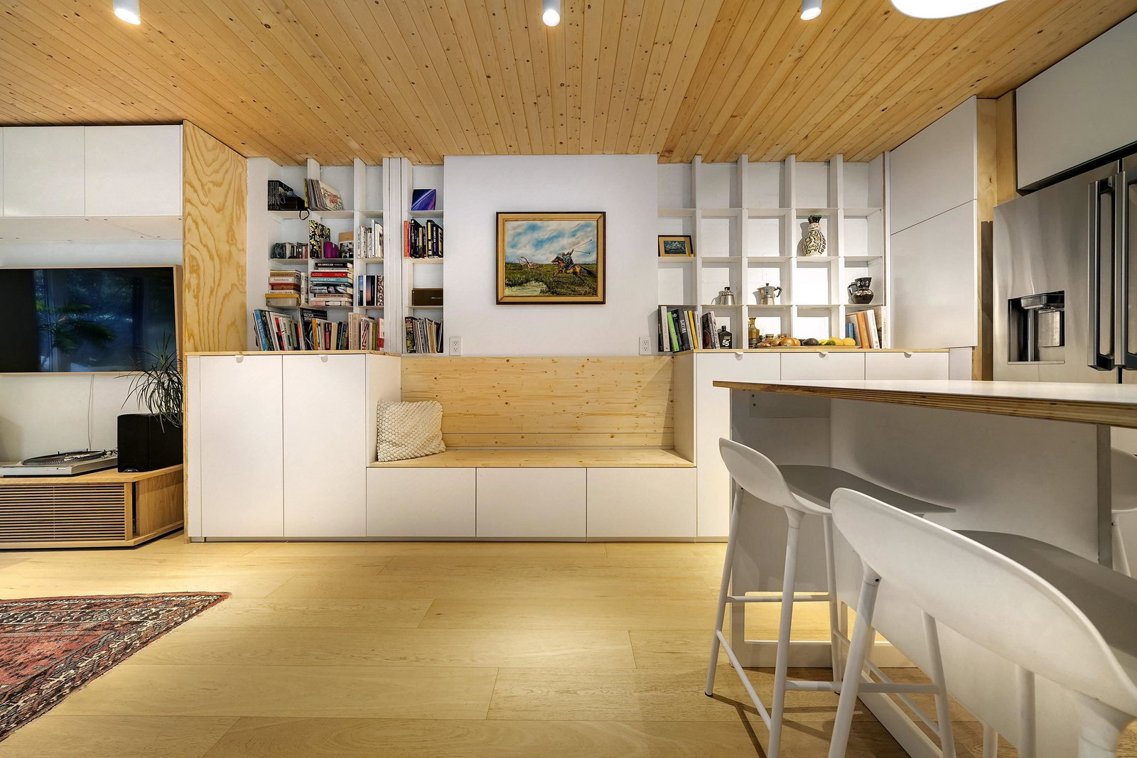 Listing Image 12