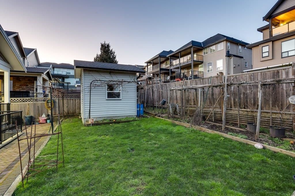 Listing Image 6