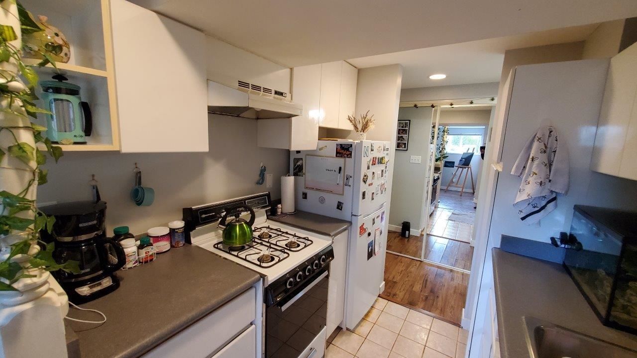 Listing Image 17