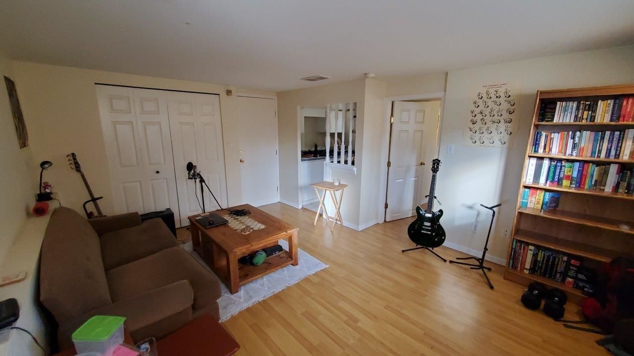 Listing Image 18