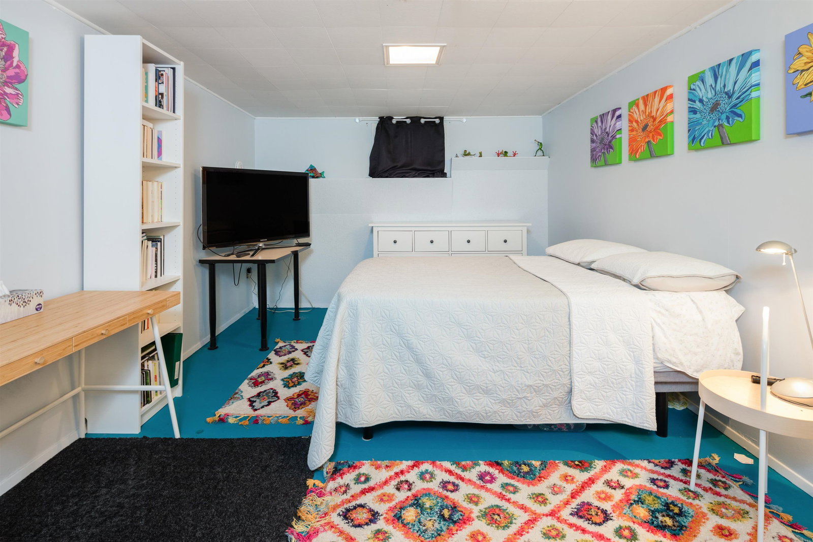 Listing Image 12