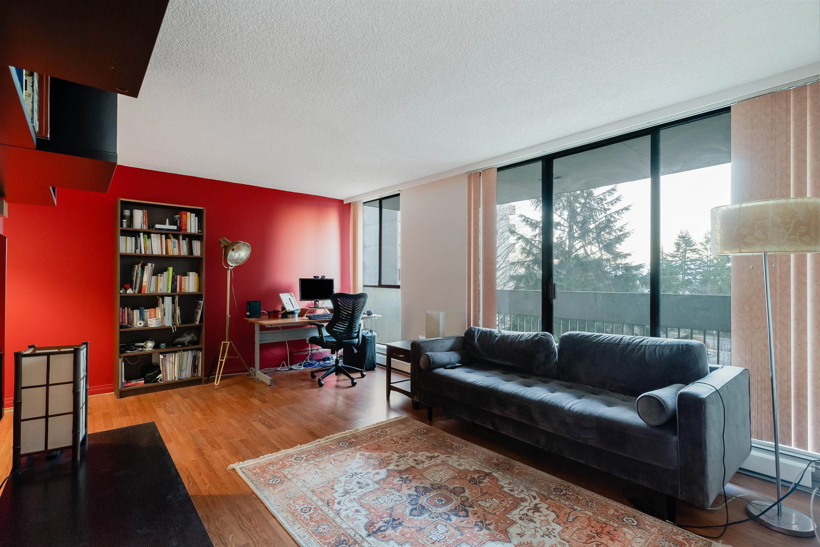 Listing Image 9