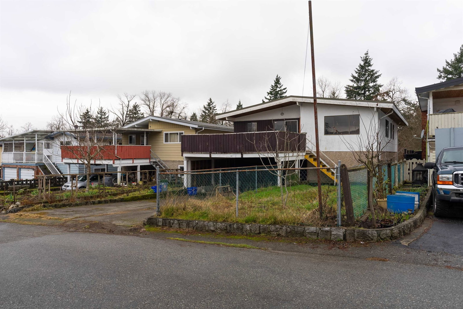 Listing Image 16