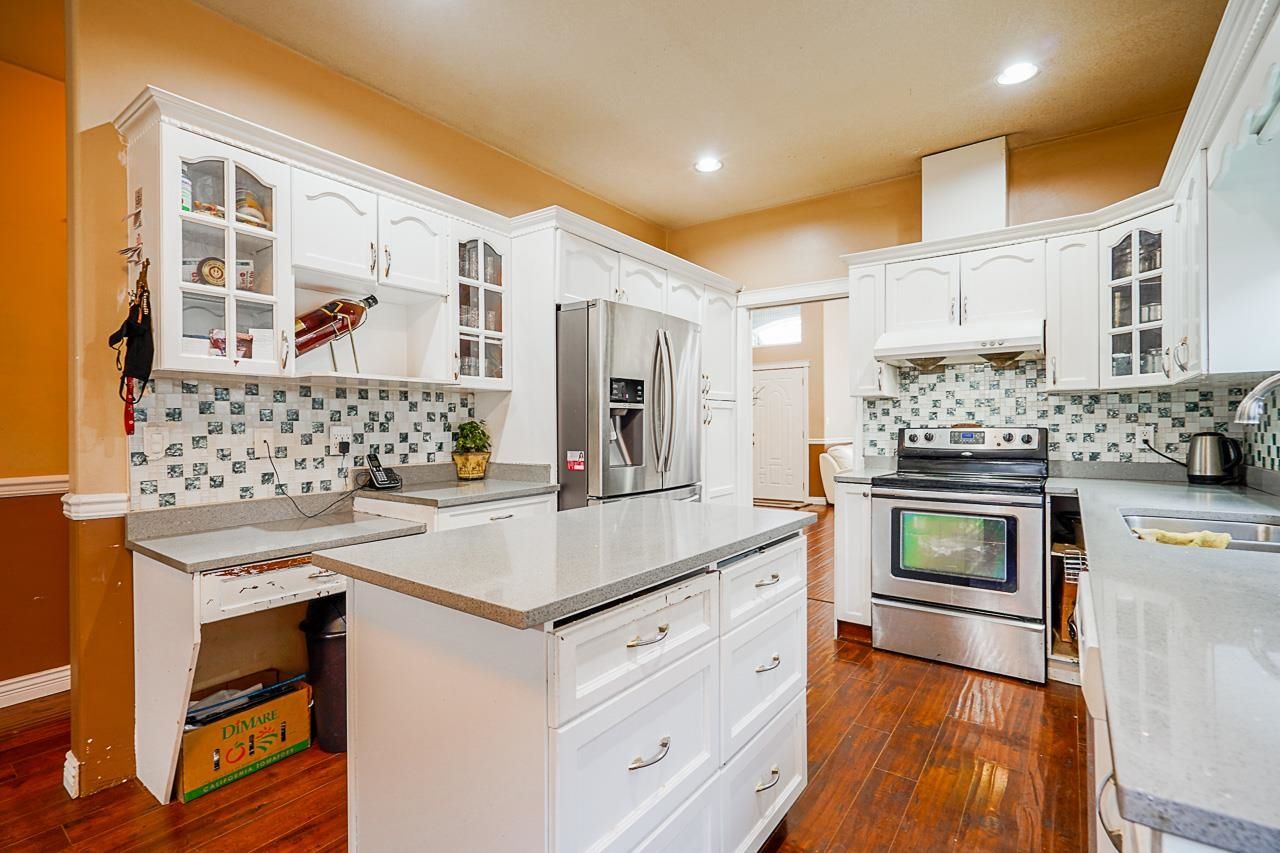 Listing Image 12