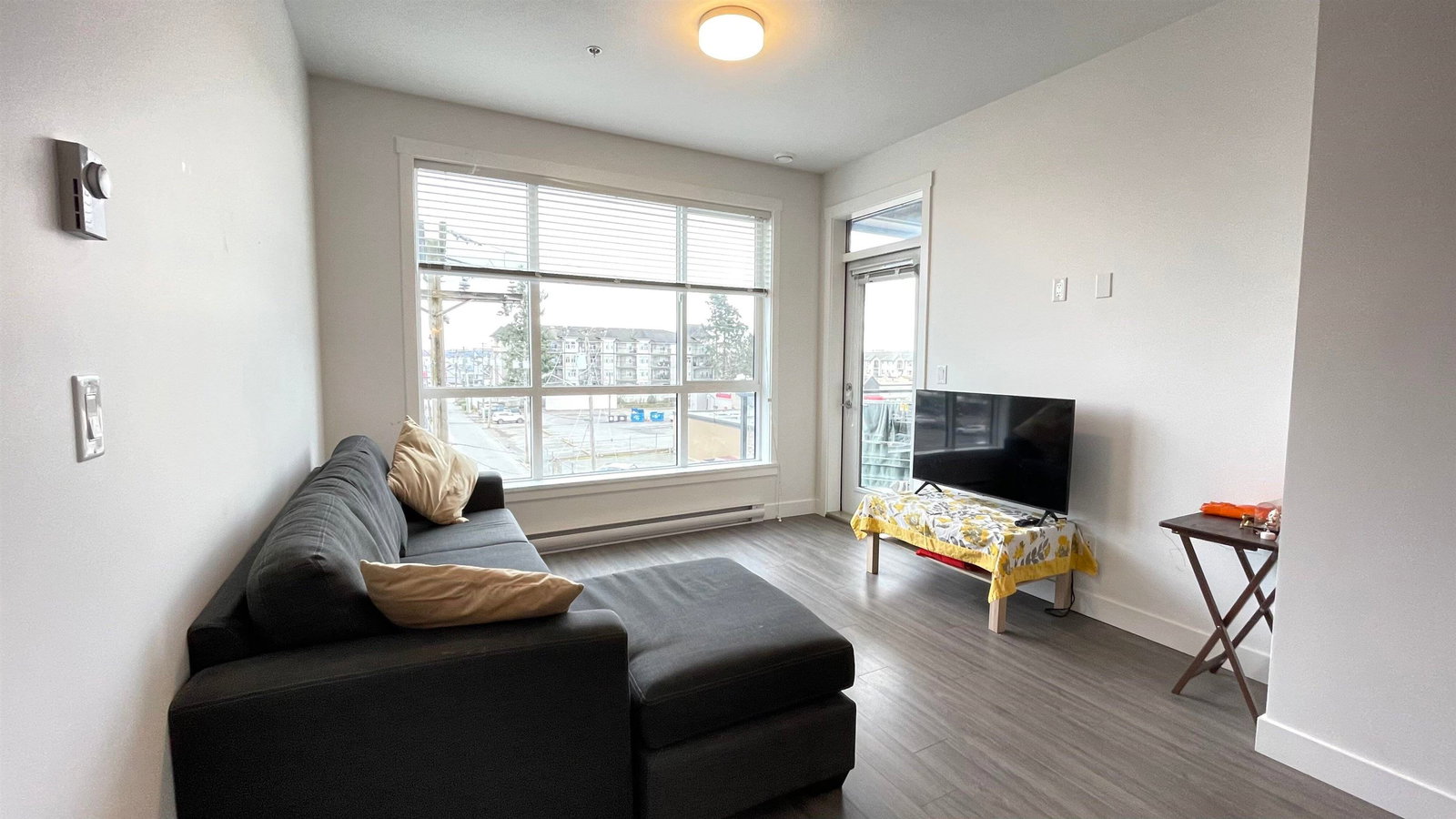 Listing Image 17