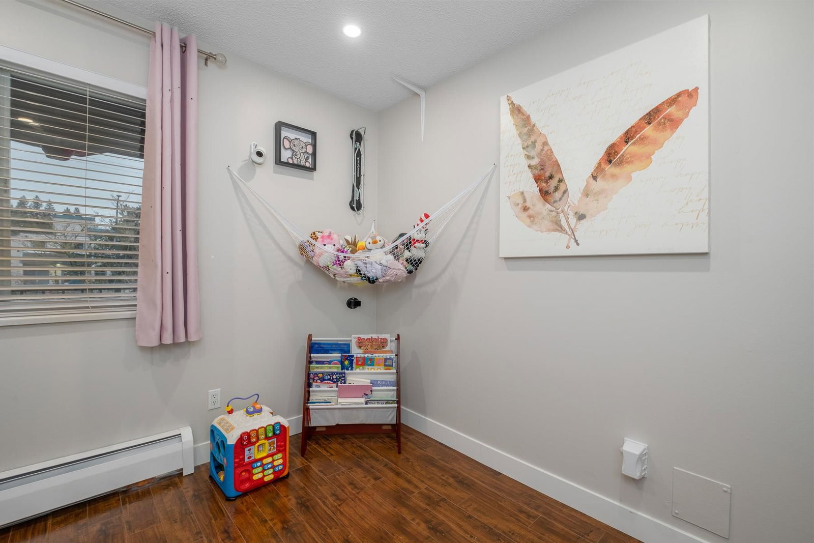 Listing Image 14