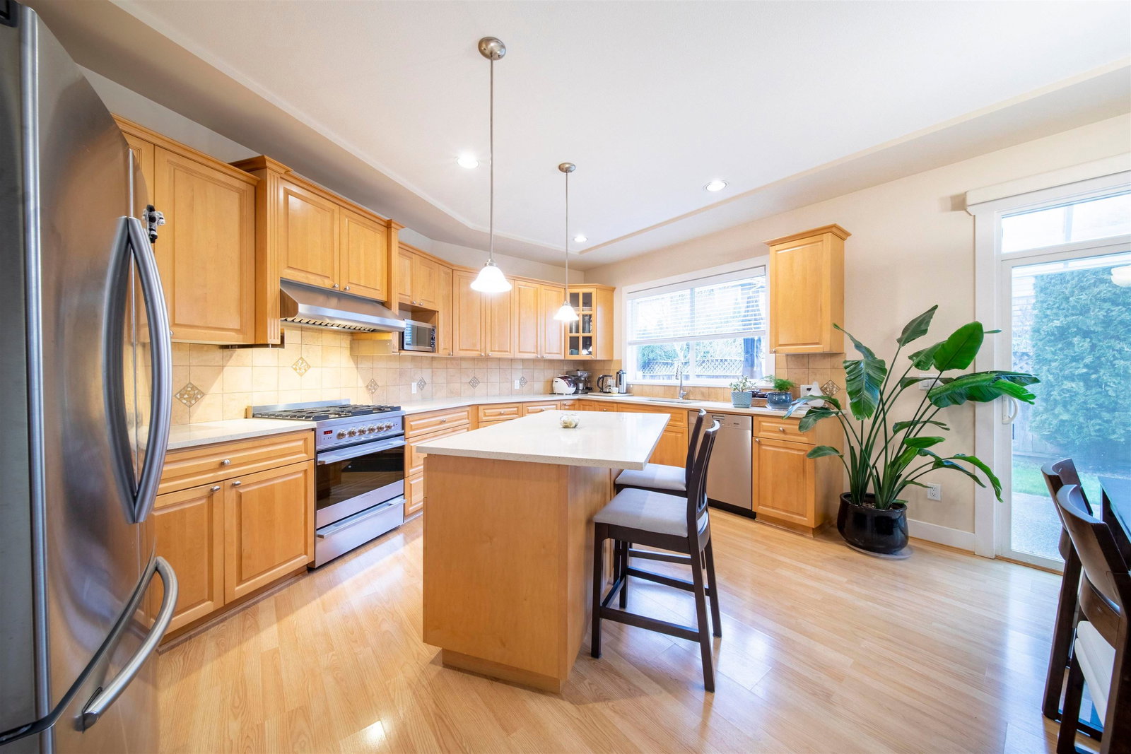 Listing Image 9