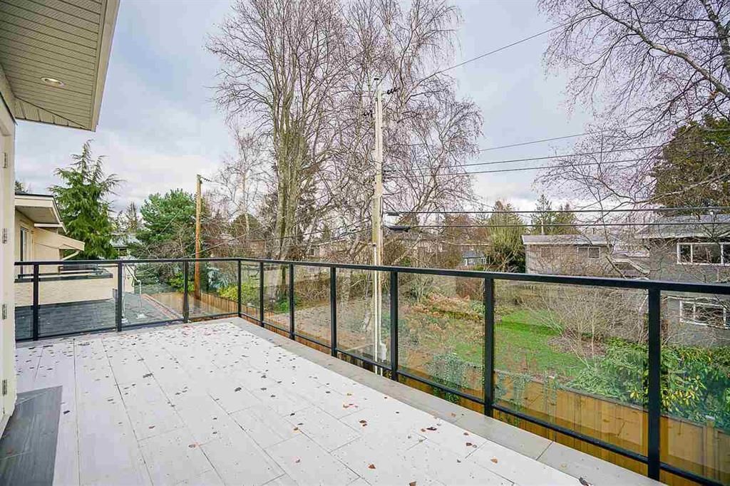 Listing Image 24