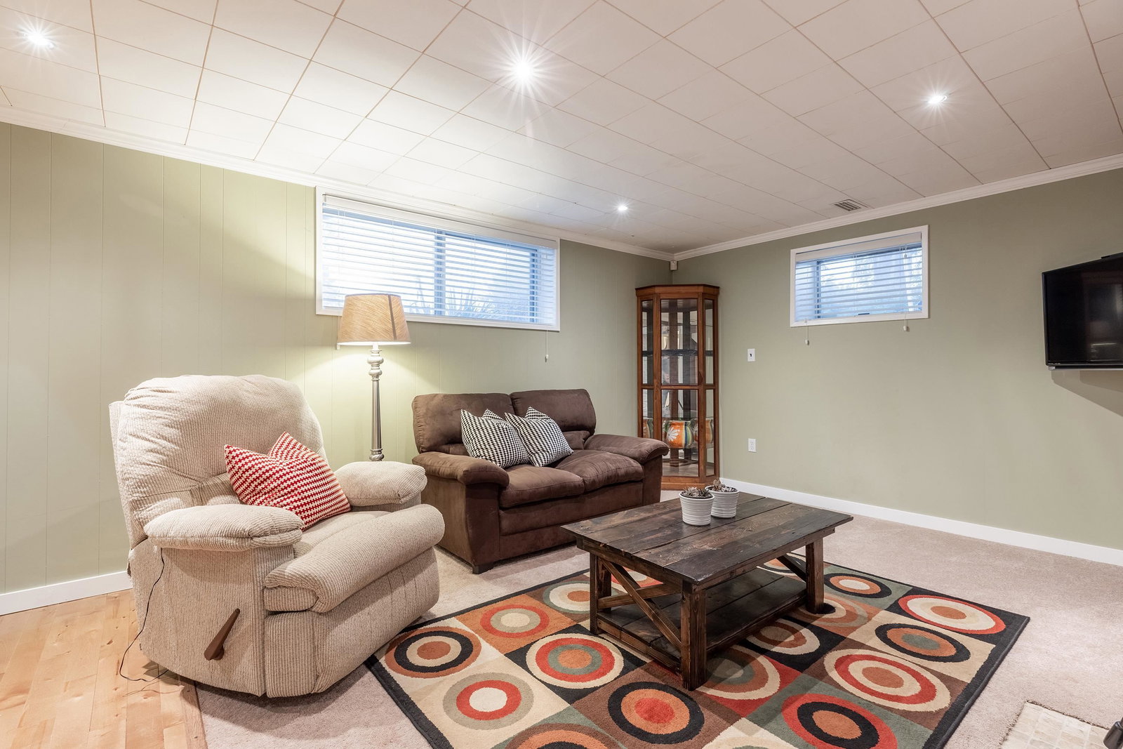 Listing Image 19