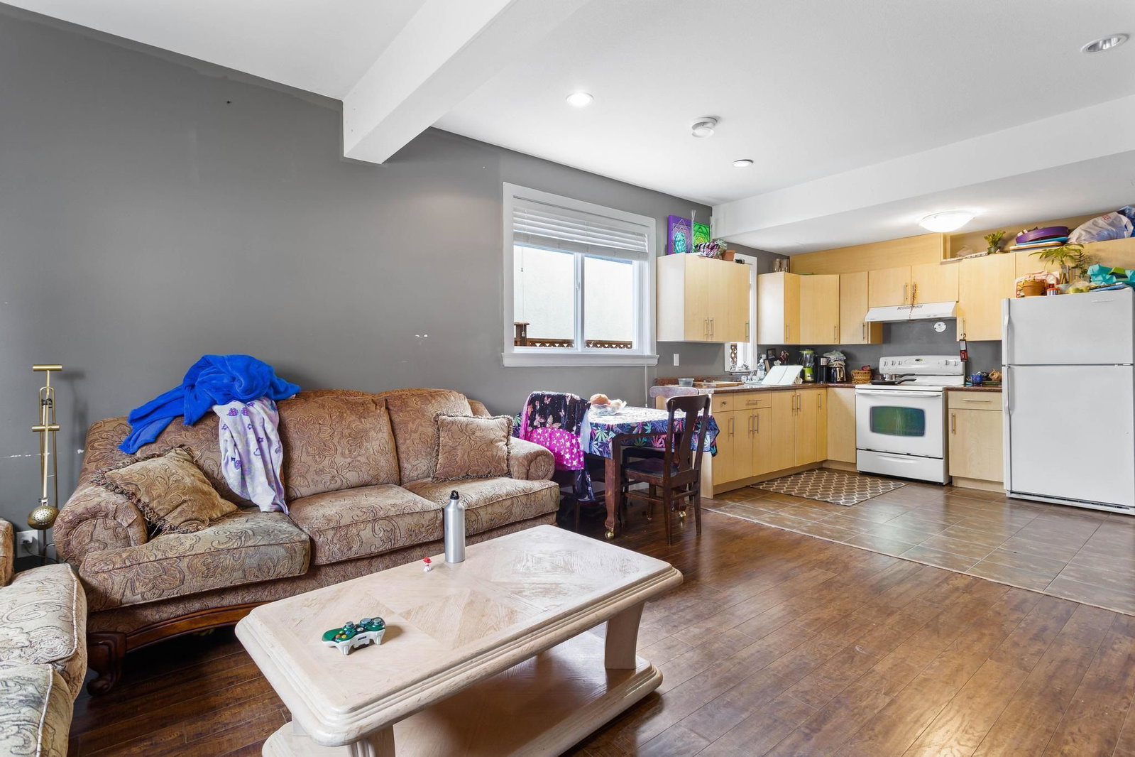 Listing Image 16