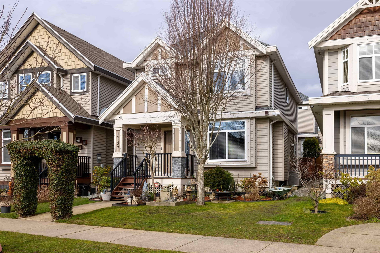 Listing Image 1